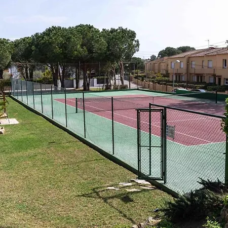 Apartmento Con Piscina Y Pista De Tennis * Palafrugell