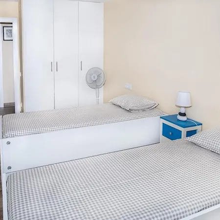 Apartment Apartmento Con Piscina Y Pista De Tennis *